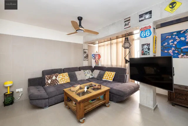 Piso Reformado en Zona Comercial y Universitaria de Granada - €330,000 — 4