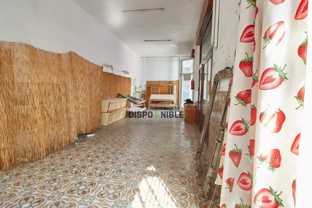 ESPECTACULAR LOCAL COMERCIAL EN BENETUSSER - foto 2