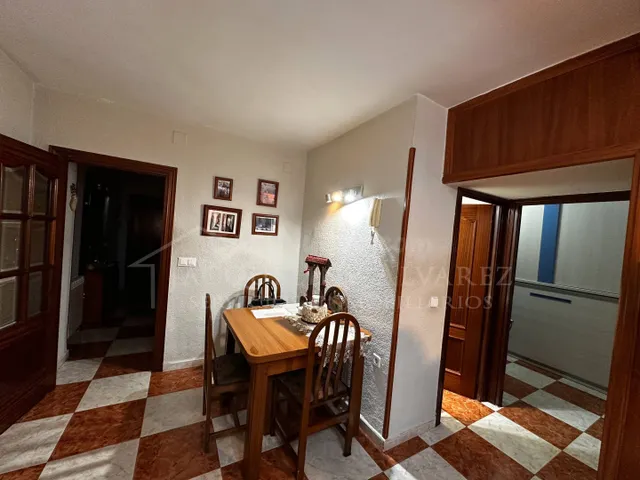 Oportunidad en Getafe: Luminoso piso de 3 dormitorios con ascensor y terraza — 5