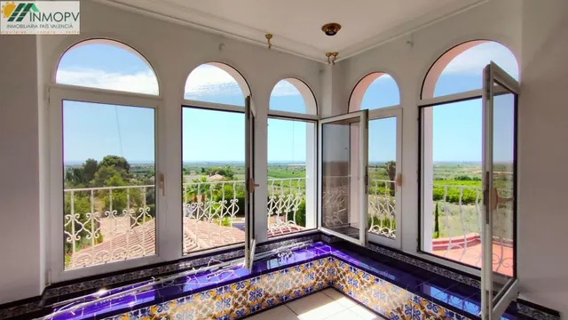 CHALET DE 280 M2 CON 1.600 M2 DE PARCELA, PISCINA Y 3 SUITES EN LA CLOSA – VINARÒS — 38