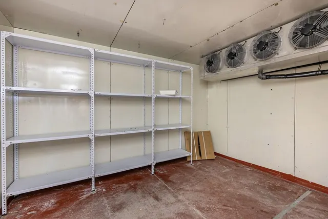 EN VENTA HOTEL Y RESTAURANTE LOS PINILLOS — 27