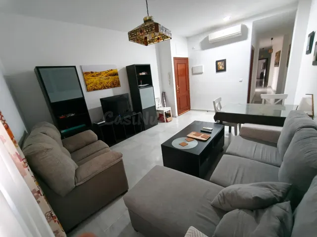 Piso en Planta Baja con Espacios Exteriores Privados! — 13