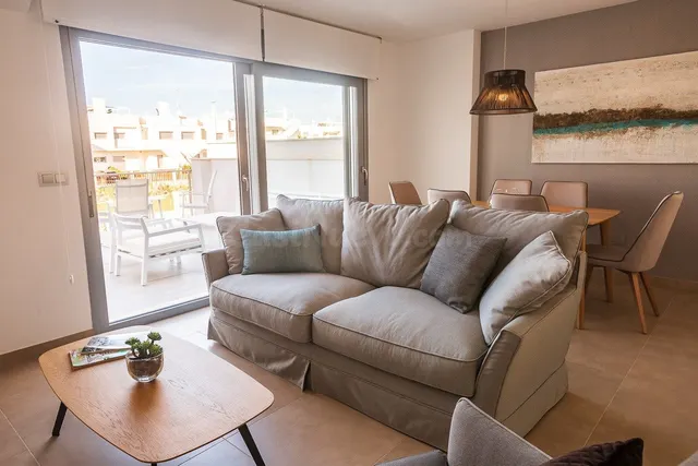 Bungalow de planta alta con 2 dormitorios y solarium privado - foto 5