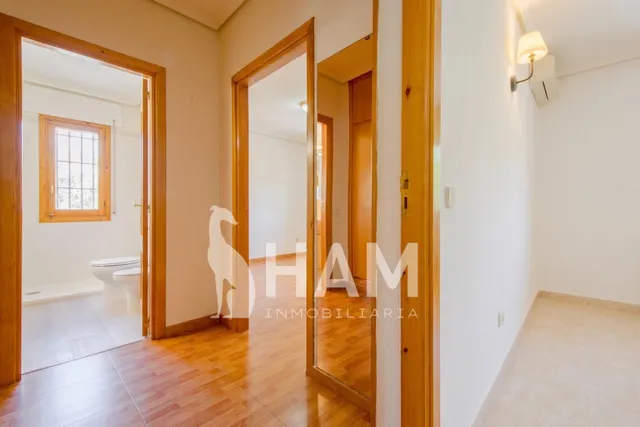 Casa en una planta con pabellón de invitados, piscina y garaje – Parcela 1.180 m2 — 38