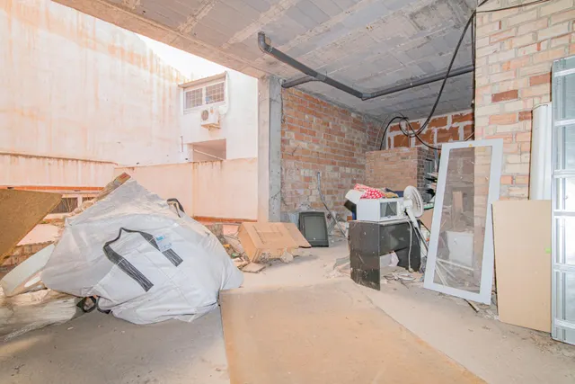 LOCAL EN BRUTO EN OGÍJARES CON POSIBILIDAD DE CAMBIO DE USO A VIVIENDA — 11