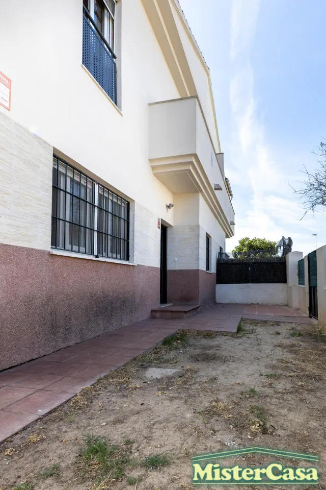 Exclusiva casa pareada de 4 dormitorios con sotano junto al campo de golf — 45