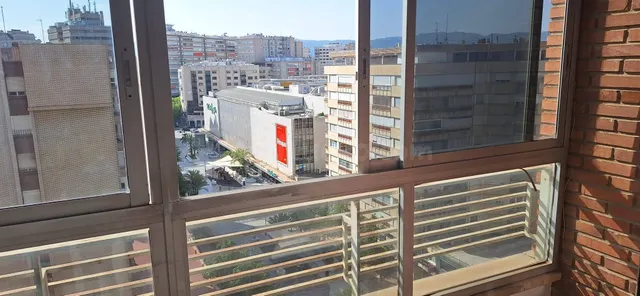 Piso en el Edificio Alba: luz, espacio y ubicación excelente - foto 2