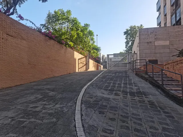 JUNTO A LA estación DE SAN BERNARDO- VIAPOL- HUERTA DE LA SALUD — 5