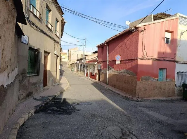 SE VENDE casa adosada OKUPA en C Montero 8 de Totana - foto 3