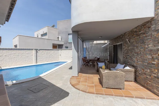 ¡ESPECTACULAR CHALET INDEPENDIENTE MODERNO CON PISCINA PRIVA - foto 3
