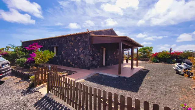 Finca de Lujo con Viñedo, Bodega Subterránea y Vistas Panorámicas al Atlántico — Fuerteventura — 6