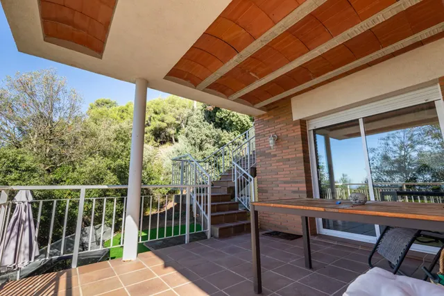 Casa con vistas espectaculares — 17