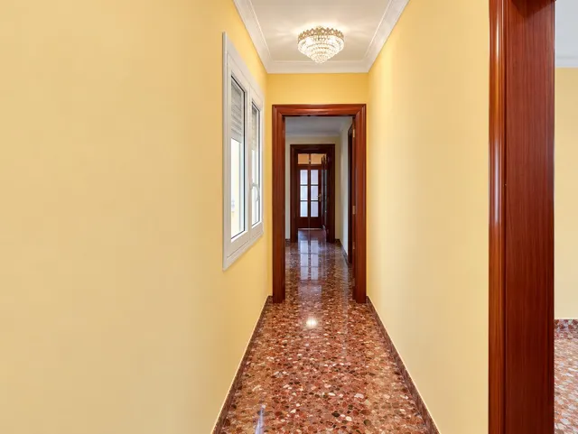 Amplio piso de 5 habitaciones — 11