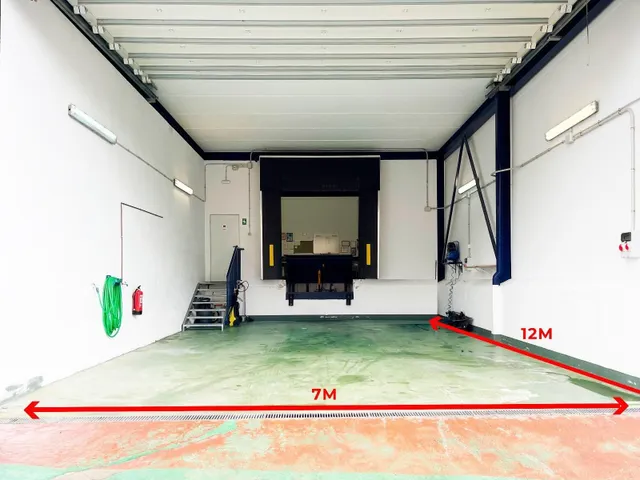 SE VENDE  Nave Industrial en Dúrcal con Instalaciones Completas y Cámara Frigorífica — 31