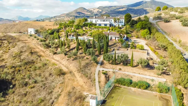Hotel 13 habitaciones 999m² en venta - South of spain — 12