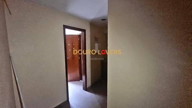 Local comercial 135m² en alquiler - Arcozelo — 11
