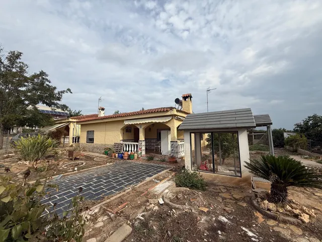 CHALET EN LES MALLAES — 23