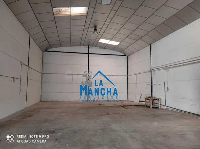 *120.000€* INMOBILIARIA LA MANCHA VENDE NAVE INDUSTRIAL EN P - foto 3
