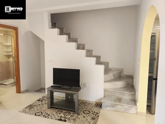 Bungalow pareado con dos terraza, solárium y sótano en Gran Alacant. — 13