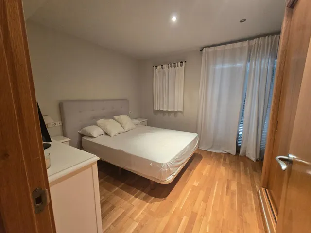 Pareado 5 habitaciones 265m² en alquiler - Santiago bernabeu — 26