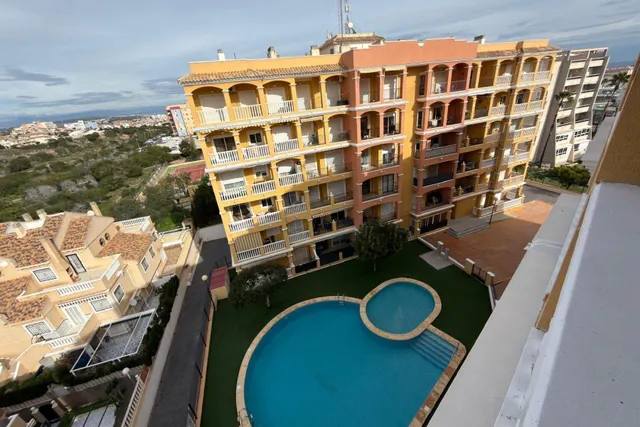 ÁTICO EN TORREBLANCA CON PARKING, PISCINA COMUNITARIA Y VISTAS DESPEJADAS! — 23