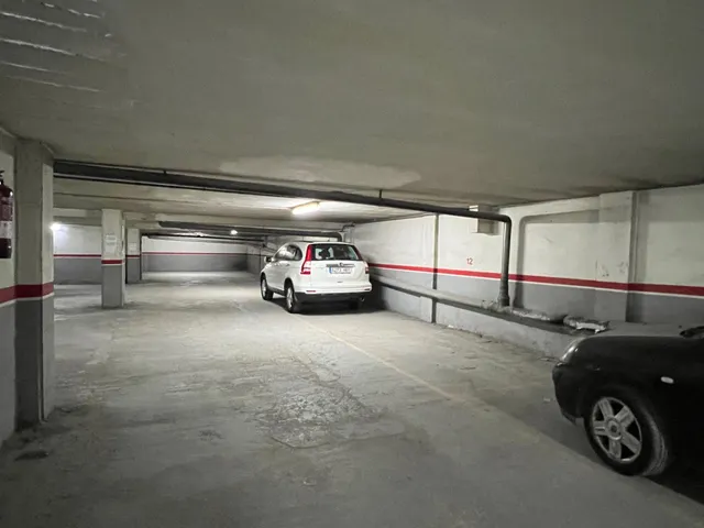 PLAZA PARQUING EN ALQUILER CALLE MASQUEFA — 3