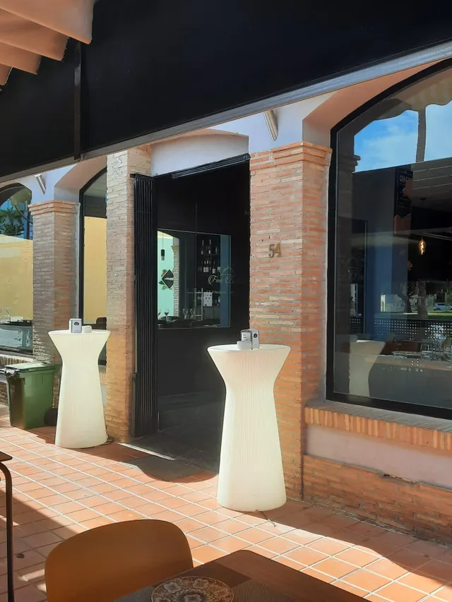 TRASPASO DE RESTAURANTE EN LOS ALCÑZARES. — 8