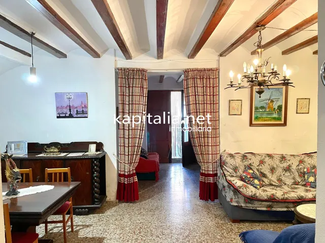 Casa a la venta en Ráfol de Salem. — 6