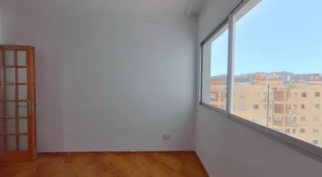 Piso en la Avenida José Mesa y López — 19