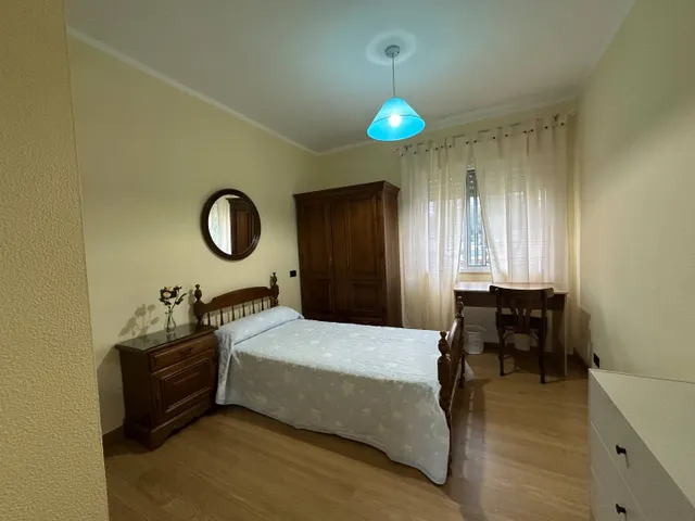 Amplio piso de 4 habitaciones con terraza y garaje en Rúa Erin (Zona Sur) — 15