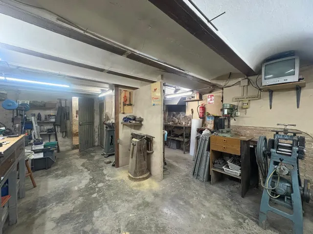 LOCAL COMERCIAL CON POSIBILIDAD DE CAMBIO A VIVIENDA EN PLEN - foto 3