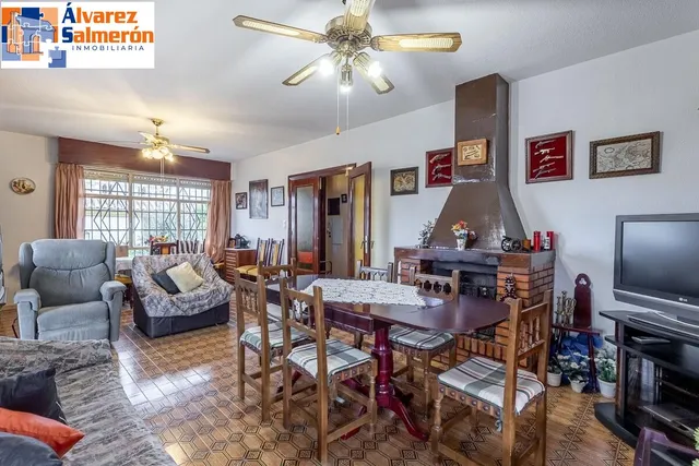 Gran casa con parcela y piscina en Cájar — 11