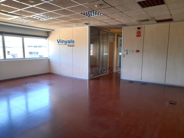 Oficinas equipadas y con suministros! - foto 3