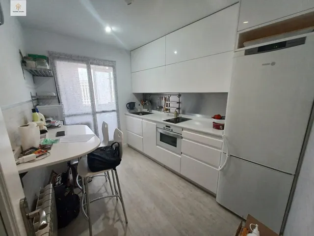 Se VENDE ático dúplex en zona FRATRES - foto 4