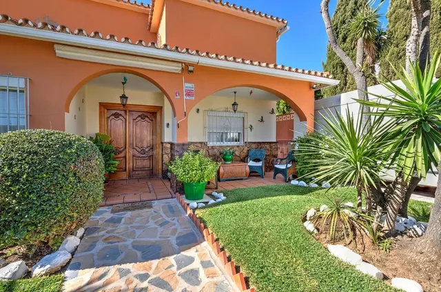 Chalet 4 habitaciones 236m² en venta - Riviera del sol