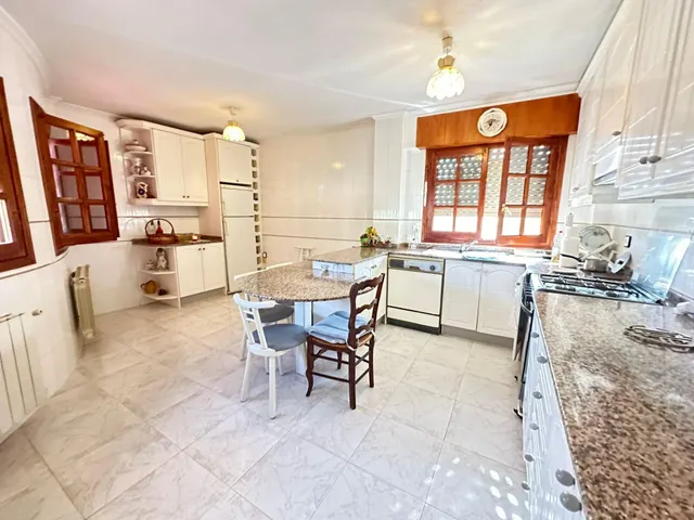Espectacular chalet en Las Paulinas con vistas despejadas — 7