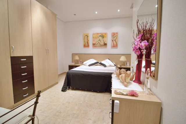 PLANTA BAJA SEMINUEVA — 18