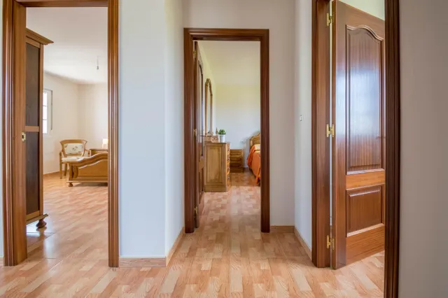 Amplia Casa + otra vivienda + anexo en Venta en Ardemil, Ordes — 35