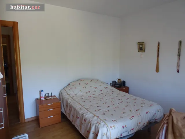 CASA UNIFAMILIAR ESQUINERA EN PARCELA 618M2 — 15