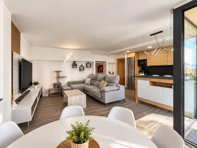 Planta baja esquinera con jardín en Sant Julià de Lòria — 4