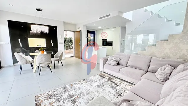 ¡Chalet independiente a la venta en Ciudad Quesada! - foto 2
