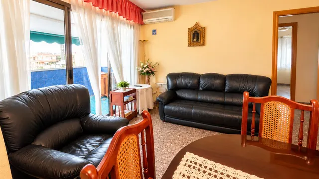 Fantástico ático exterior de 3 habitaciones con gran balcón en la zona de Sol i Padris — 6