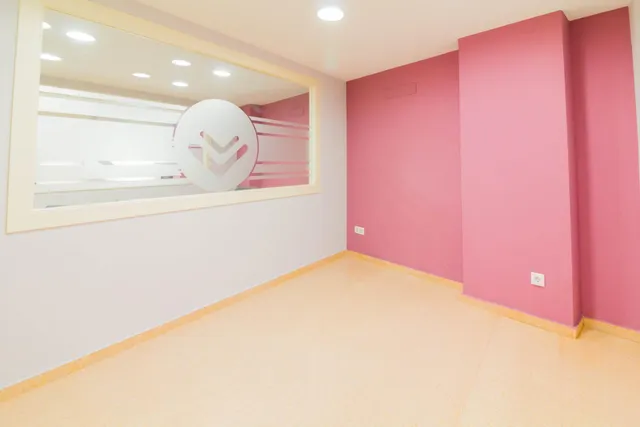 AMPLIO LOCAL COMERCIAL EN ALQUILER EN ORIHUELA. — 8