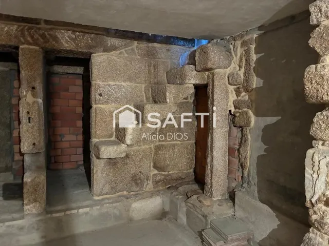 CASA DE PIEDRA CON ENCANTO RURAL — 16