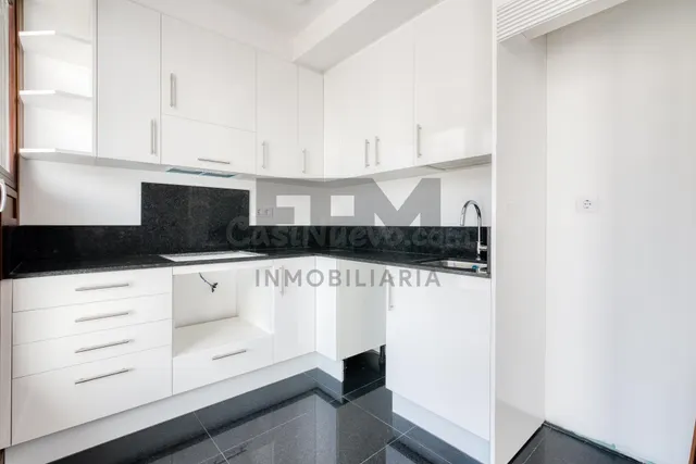 Piso de obra nueva en Valdeacederas - foto 5