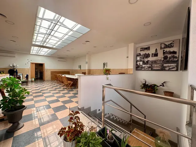 NEGOCIO HOSTELERÍA - PONFERRADA — 11
