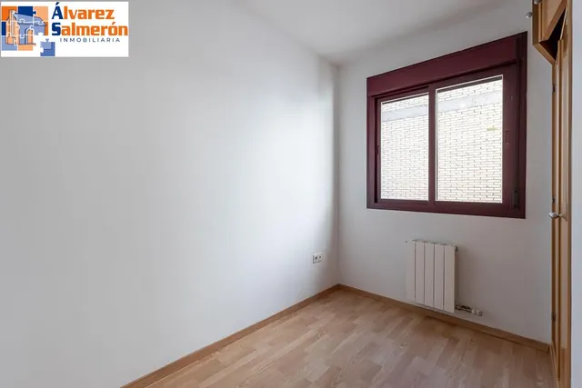 Ático dúplex junto Alhamar con 2 garajes y 2 trasteros — 16