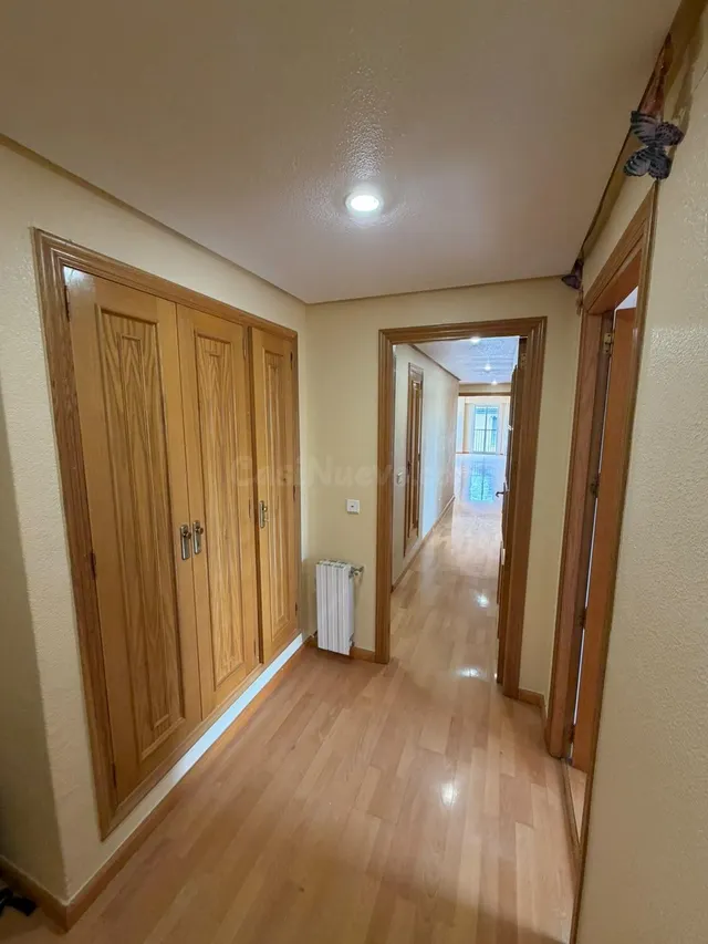 Magnifico piso en juan carlos i — 2