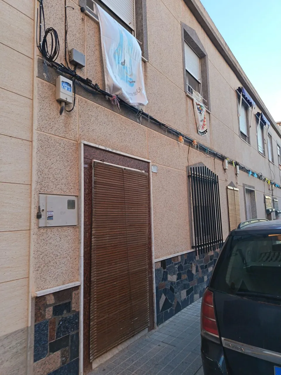 SE VENDE CASA EN MONFORTE DEL CID  / LISTA PARA ENTRAR A VIVIR /  A 20 MINUTOS DE ALICANTE