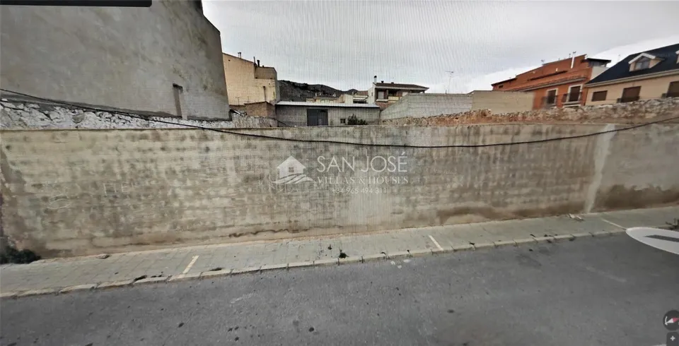 SE VENDE PARCELA URBANA EN LA ROMANA